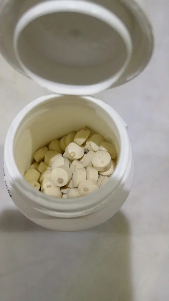 قرص مولتی ویتامین گربه یوروپت مدل MV01 بسته 150 عددی