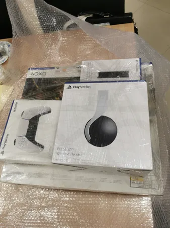 کنسول بازی سونی مدل PlayStation 5 ظرفیت 825 گیگابایت ریجن 1200 آسیا به همراه دسته اضافی و پایه شارژر و هدست