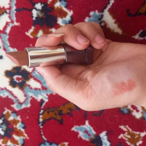 تجریه خرید رژ لب جامد دونادیا شماره 705