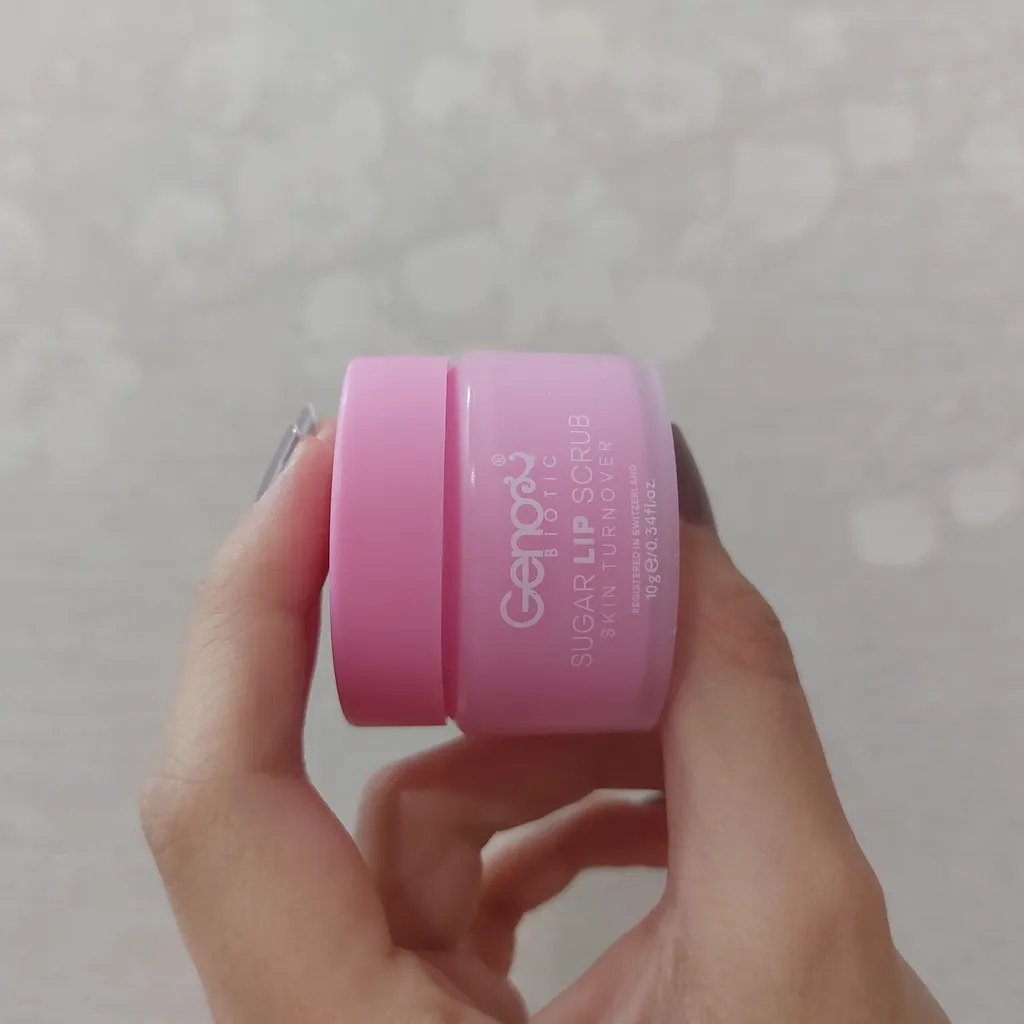 اسکراب لایه بردار لب ژنوبایوتیک مدل شکر وزن 10 گرم