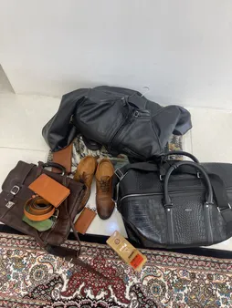 واکس کفش چرم پی واکس کد px به همراه اسفنج