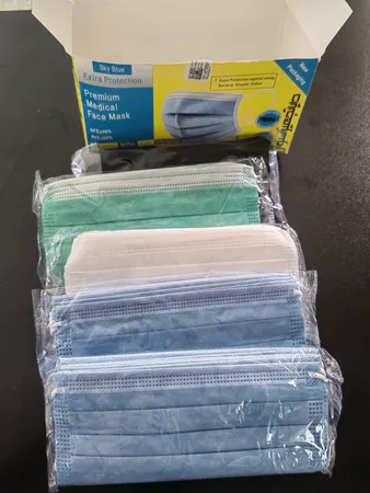 ماسک تنفسی دایا تجهیز مدل 3 لایه بسته 50 عددی