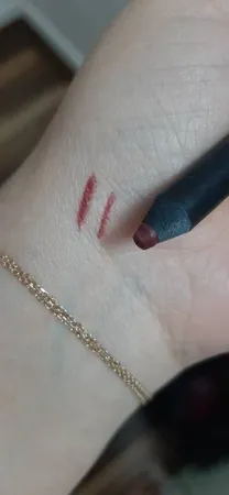 مداد لب گلدن رز مدل Dream شماره 526