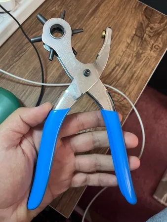 کمربند سوراخ کن یونیور مدل 558/5P