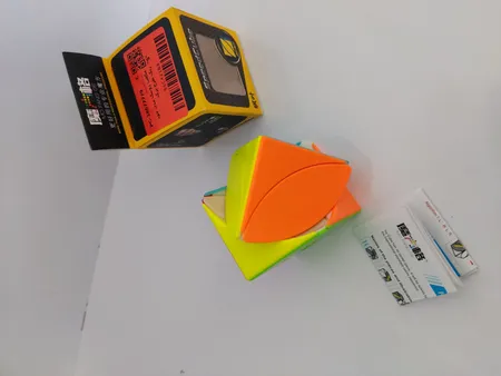 مکعب روبیک مدل خود رنگ طرح برگ