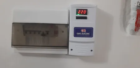 محافظ نوسان برق پارت الکتریک کد 0690
