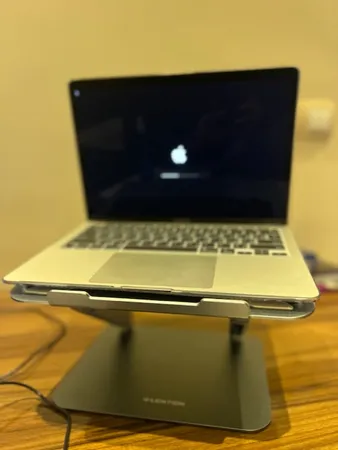 پایه نگهدارنده لپ تاپ لنشن مدل L5