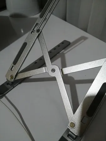 پایه نگهدارنده لپ تاپ مدل C9683