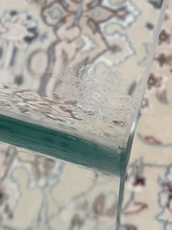 میز جلو مبلی شیشه خم اطلس 12 میل طول 110 سانتی متر