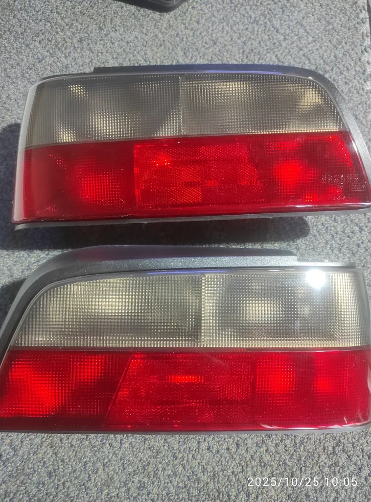 چراغ عقب کروز پلاس مدل لنز دودی مناسب برای پارس بسته دو عددی