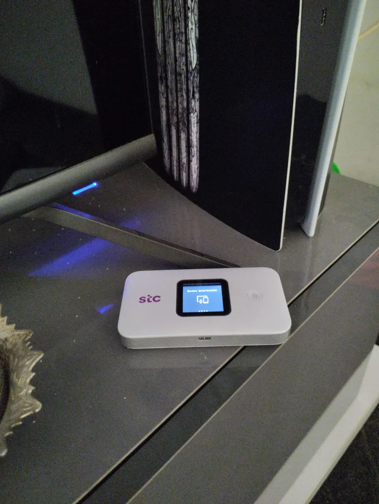 مودم 4.5G قابل حمل اس تی سی مدل E5785-330