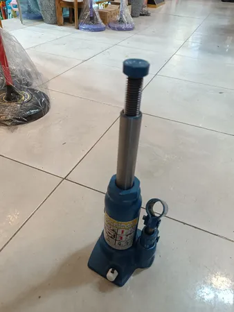 جک  خودرو جک ایران کد RSTV-3500KG ظرفیت 3.5 تن