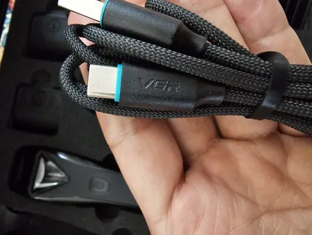 ماشین اصلاح موی سر و صورت وی جی ار مدل V-015