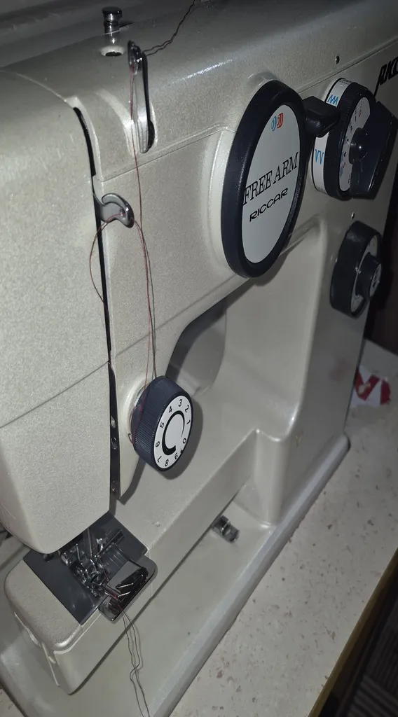 پایه چرخ خیاطی مدل 8/8  لبه تا کن