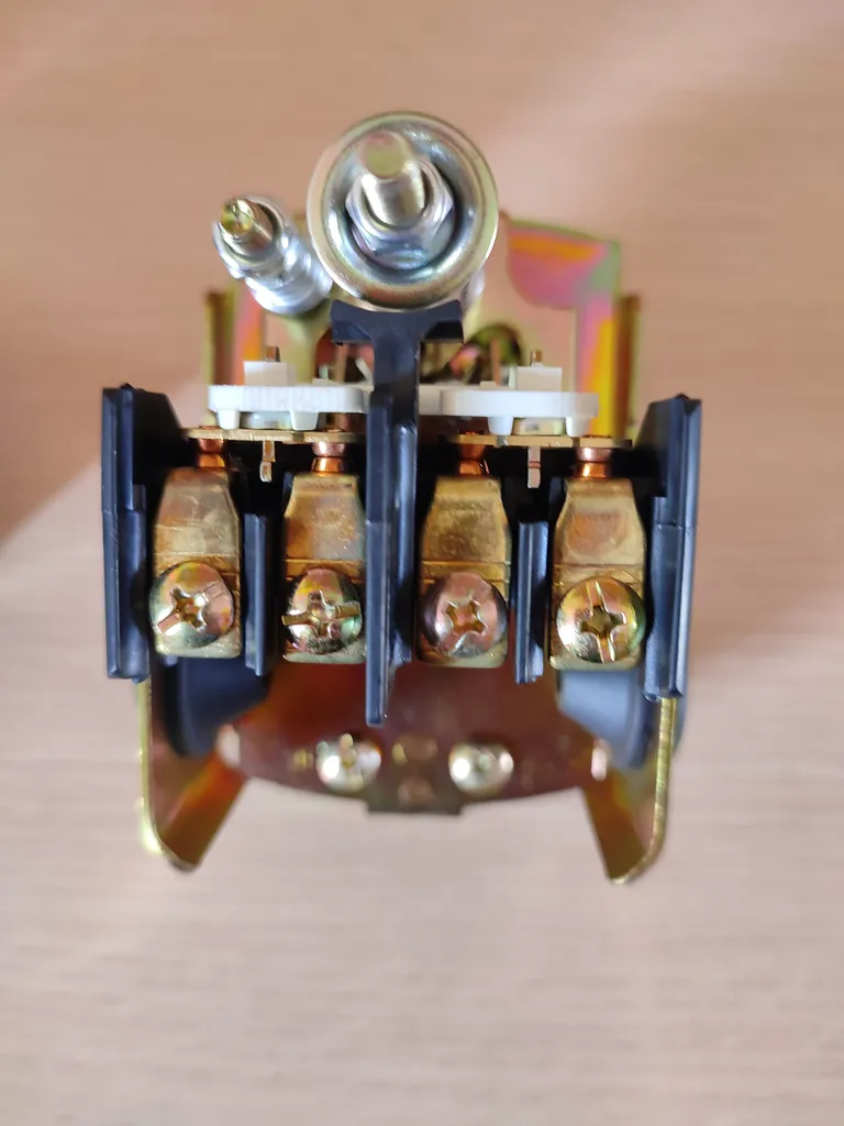 کلید کنترل اتوماتیک پمپ استریم مدل SWITCH