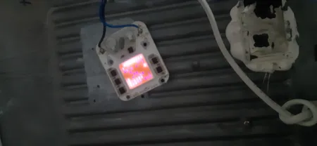 لامپ رشد گیاه 50 وات مدل IP65