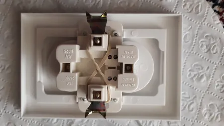 پریز برق دوقلو خیام الکتریک مدل KH8055