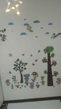 استیکر باروچین مدل حیوانات در جنگل