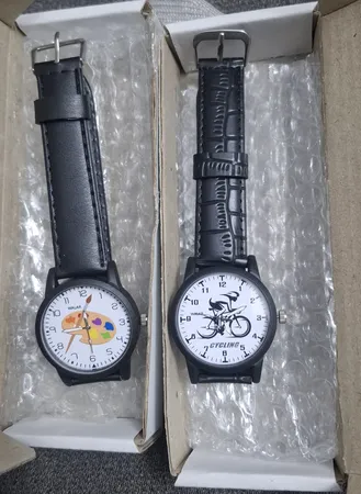 ساعت مچی عقربه ای زنانه و مردانه والار طرح نقاش کد LF2348