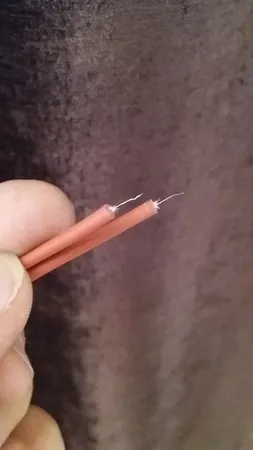 المنت ۱۲ ولت الکترومکانیک سیلیکونی ۱۳۰ سانتیمتری