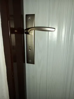 دستگیره درب کلیدی کلون کد 7722 بسته 2 عددی