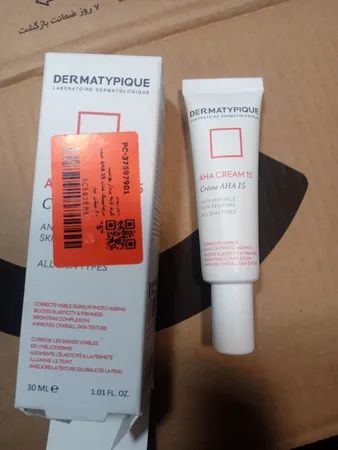 کرم لایه بردار پوست درماتیپیک مدل AHA 15 حجم ۳۰ میلی لیتر