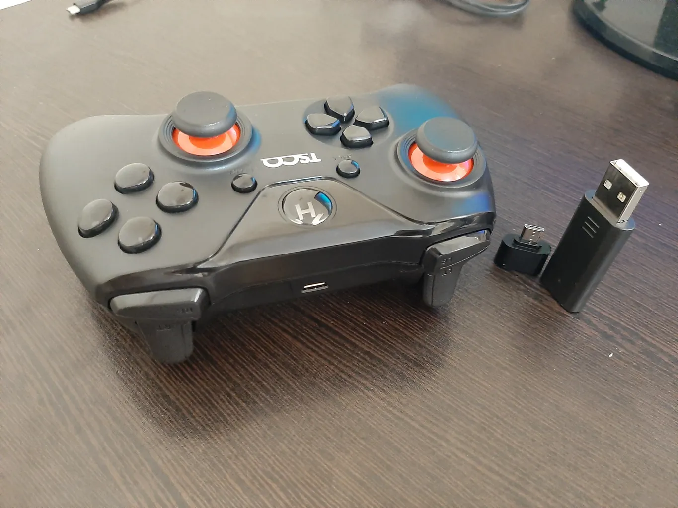 دسته بازی تسکو مدل TG 135W