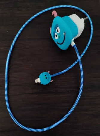 محافظ کابل و شارژر وال کیس طرح سالیوان مناسب برای شارژر 20W اپل