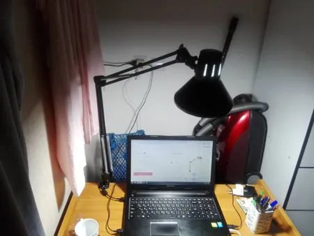 چراغ مطالعه مدل EN-101 همراه با لامپ ال ای دی 6 وات سهند E27