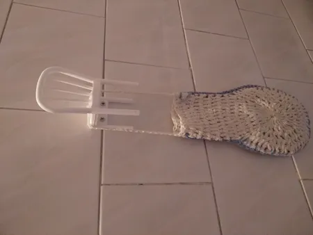 آویز حوله آریاسام طرح صندلی کد HK-94 مجموعه 4 عددی