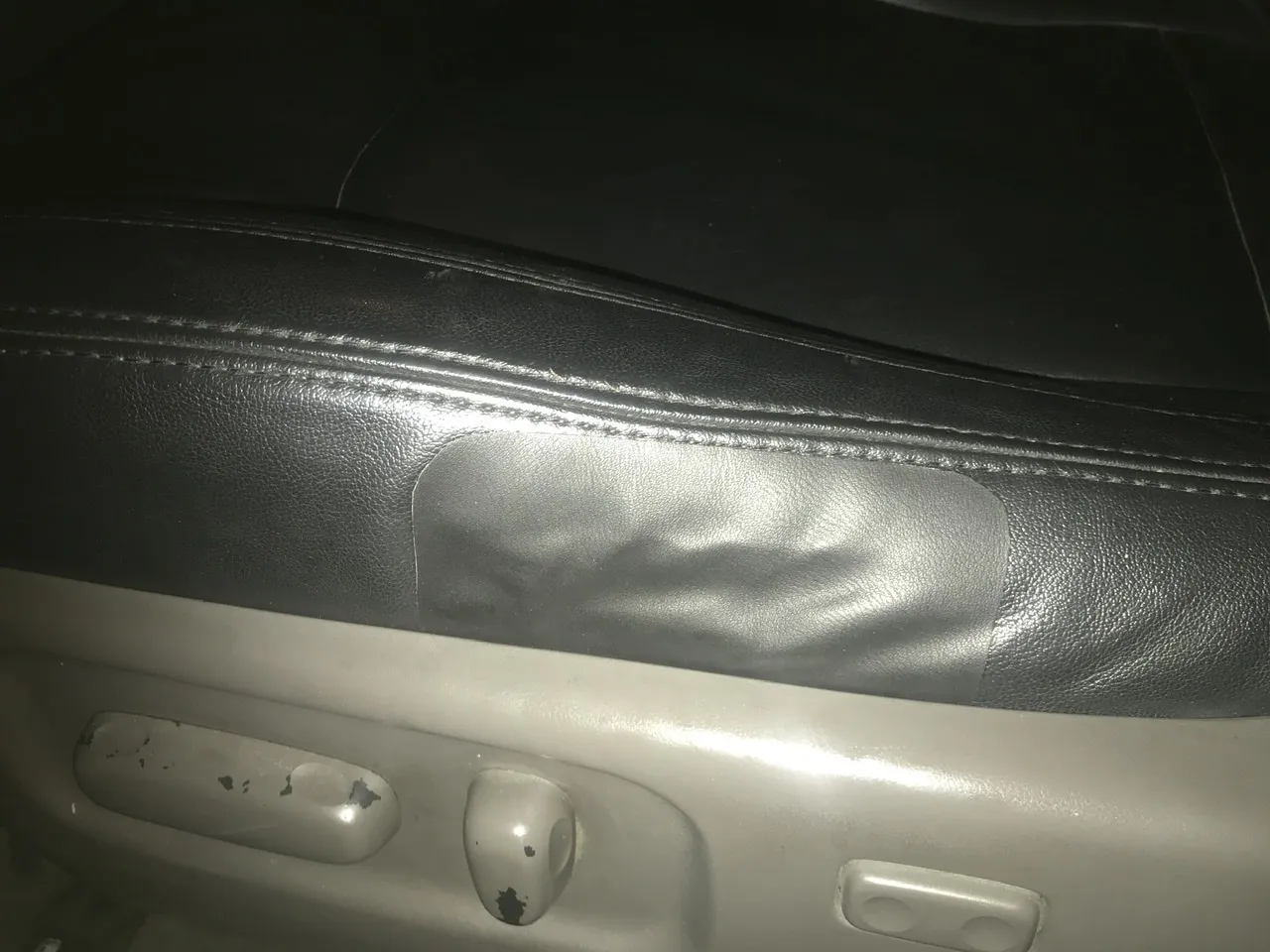 چرم ترمیم مبل و صندلی نادیاهوم مدل black20