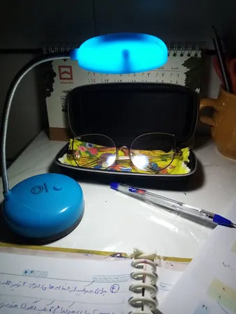 چراغ مطالعه مدل XY-0417