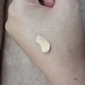 تجریه خرید کرم ضدآفتاب و ضدلک رنگی لافارر مدل SPF40-Light، مناسب پوست‌های چرب، حجم 40 میلی‌لیتر