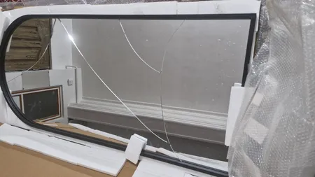 آینه مدل قدی گنبدی فلزی کد ERC18080