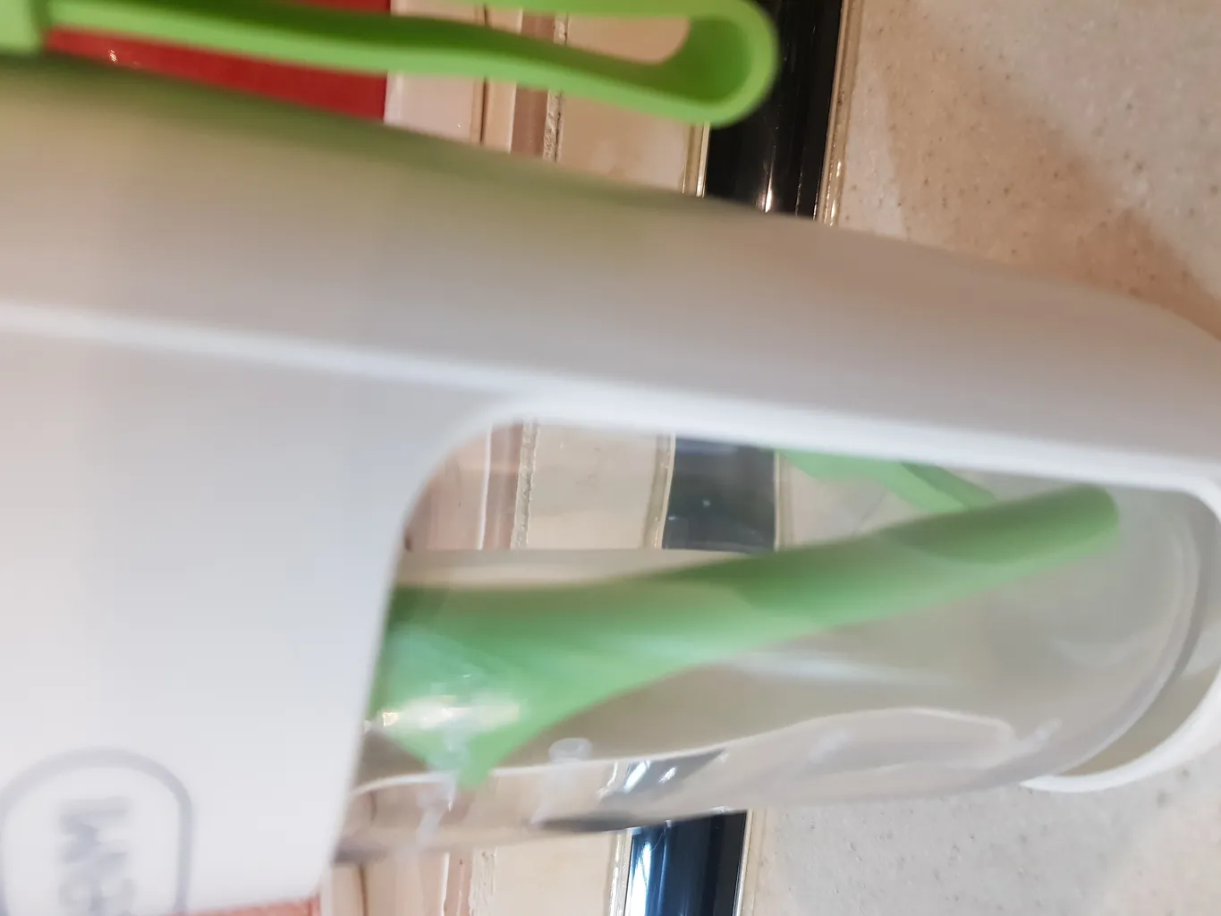 شیکر شارژی ژنمی شیائومی مدل ZMGZ-J5 گنجایش 0.34 لیتر