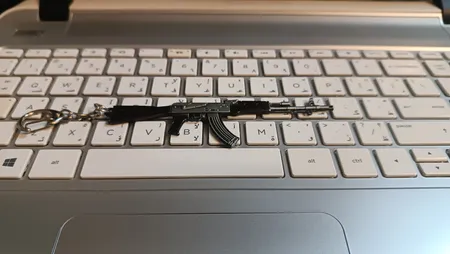 جاکلیدی مدل تفنگ کلاش AK47