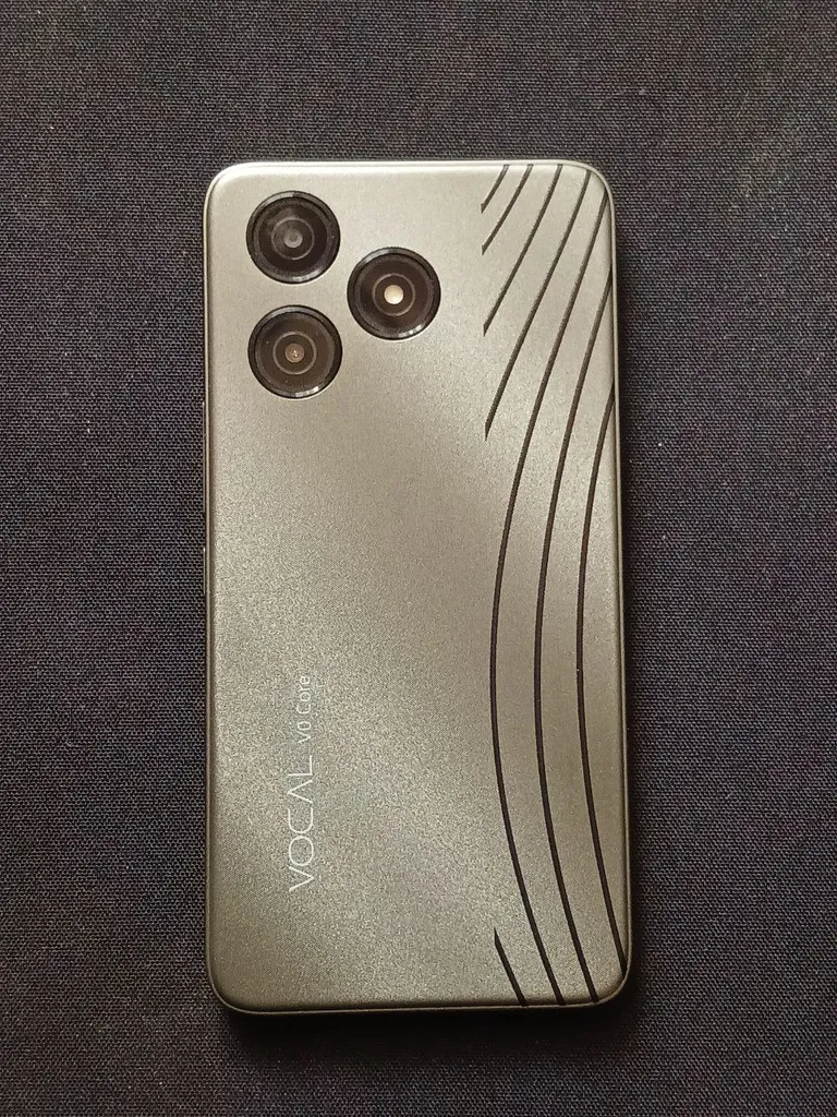 گوشی موبایل وکال مدل V0 Core دو سیم کارت ظرفیت 32 گیگابایت و رم 2 گیگابایت