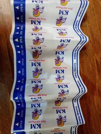 چسب زخم کی ام کد 1873171 بسته 50 عددی