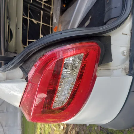 چراغ خطر عقب مدرن مدل t.b.z.041 بسته ۲ عددی