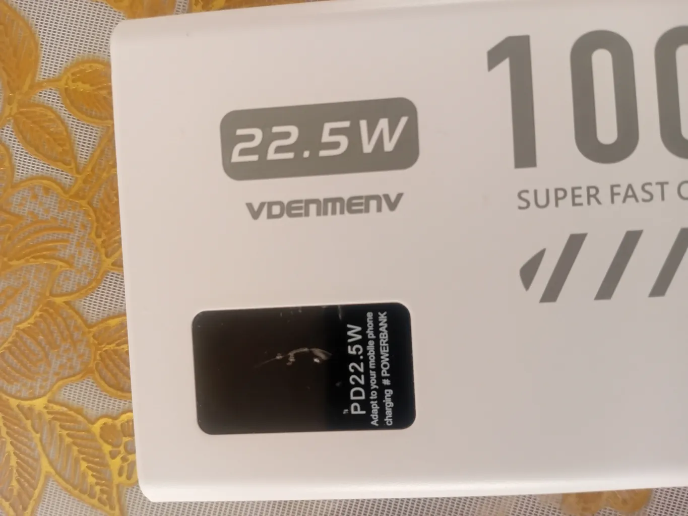 پاوربانک وی دنمن وی مدل DP 43 ظرفیت 10000 میلی آمپر ساعت