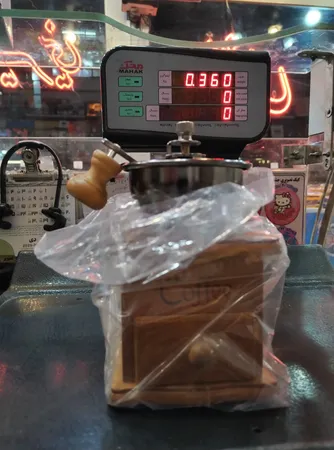 آسیاب دستی قهوه مدل چوبی