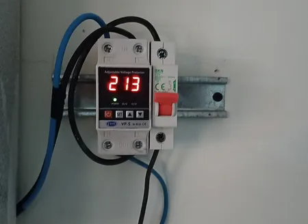 محافظ ولتاژ جی بی اچ کد 68