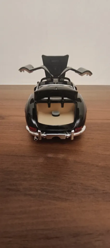 ماکت ماشین چه ژی مدل بنز فلزی SL300 کد 318