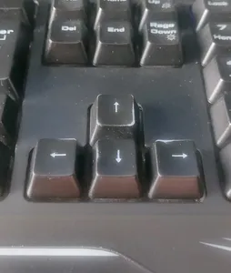 تجریه خرید کیبورد گیمینگ گرین مدل GK702-RGB، Full-Size نورپردازی RGB