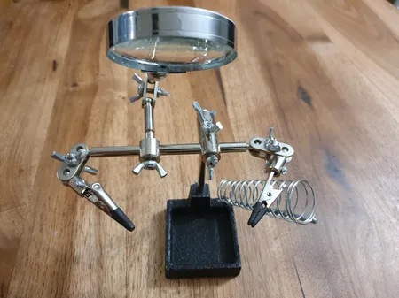 گیره لحیم کاری مدل 102HP به همراه ذره بین و پایه هویه