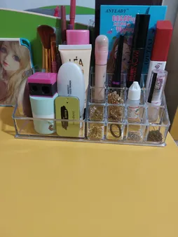 استند لوازم آرایشی مدل MA