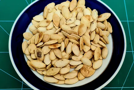 تخمه کدو گوشتی چاپار مقدار 400 گرم