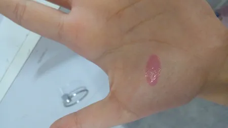 برق لب مایع فیور بیوتی مدل انگور