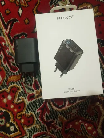 شارژر دیواری 20 وات نوکسو مدل CHN-5