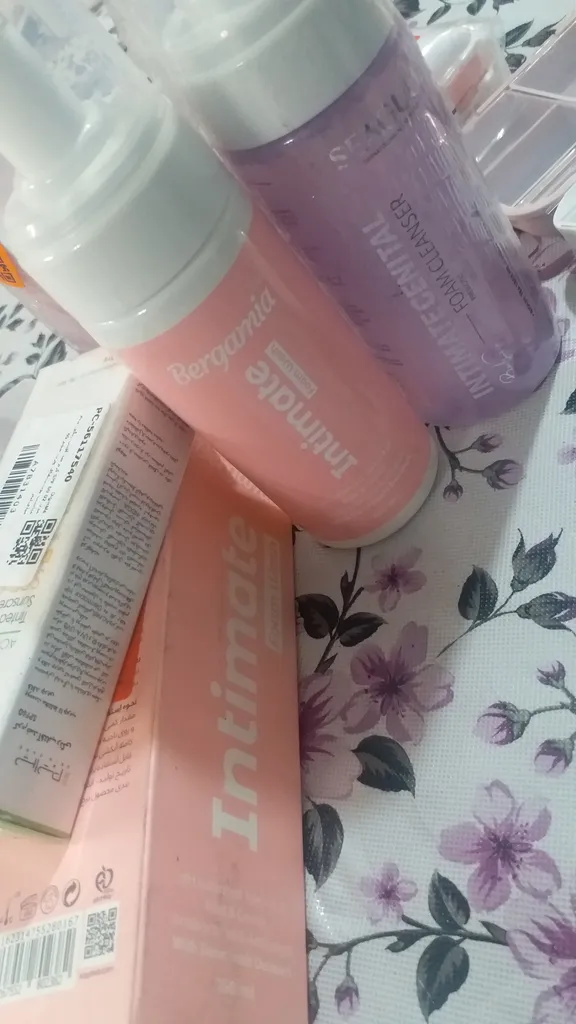 فوم بهداشتی بانوان برگامیا مدل 01 حجم 150 میلی لیتر